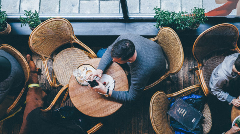 Tips for the First Date After Meeting Online
